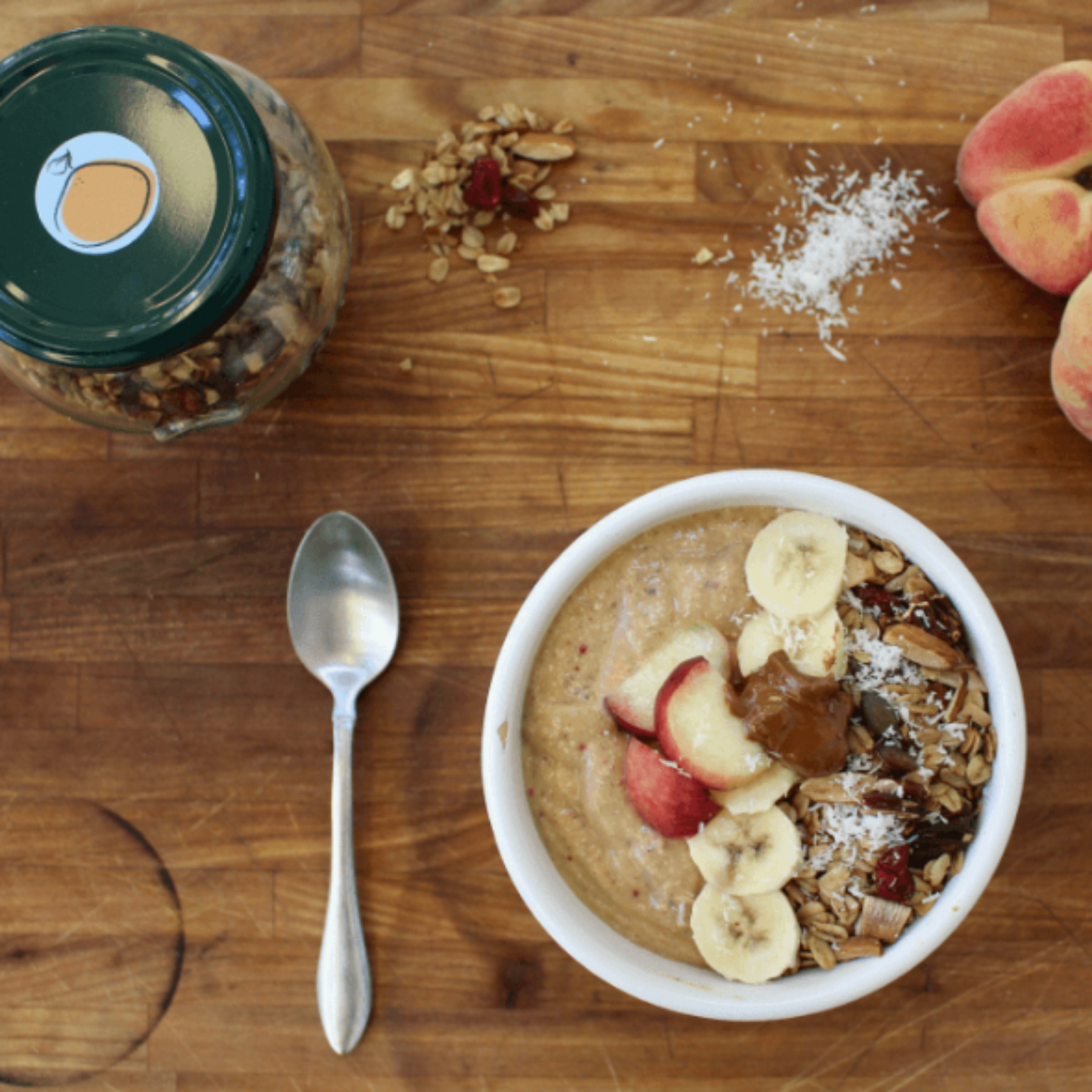 SMOOTHIE BOWL ALLA PESCA E ALBICOCCA